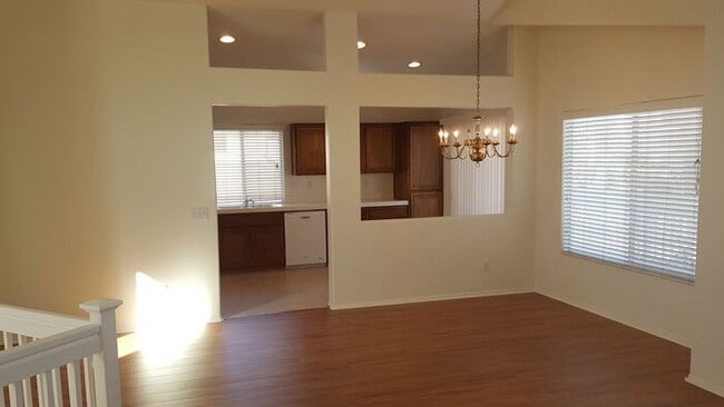 Building Photo - Spacious Mission Creek Community Home