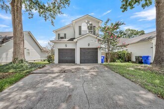 Building Photo - 479 Cessna Ave