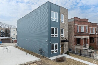 Building Photo - 6227 St. Lawrence