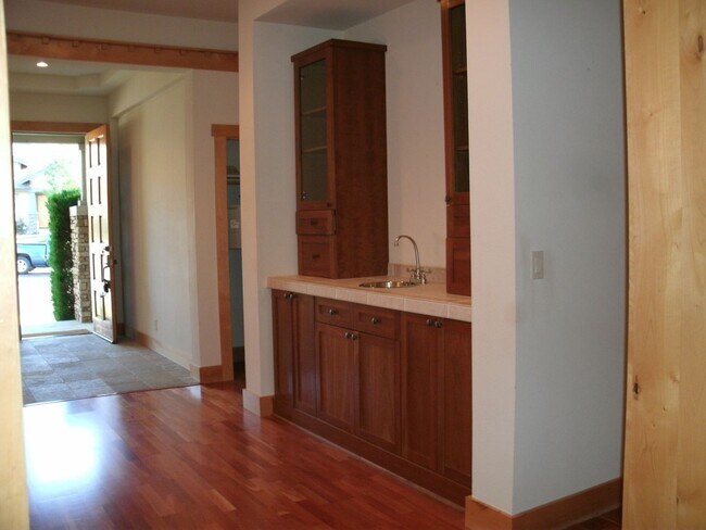 Building Photo - 5041 Fall Colors Ct