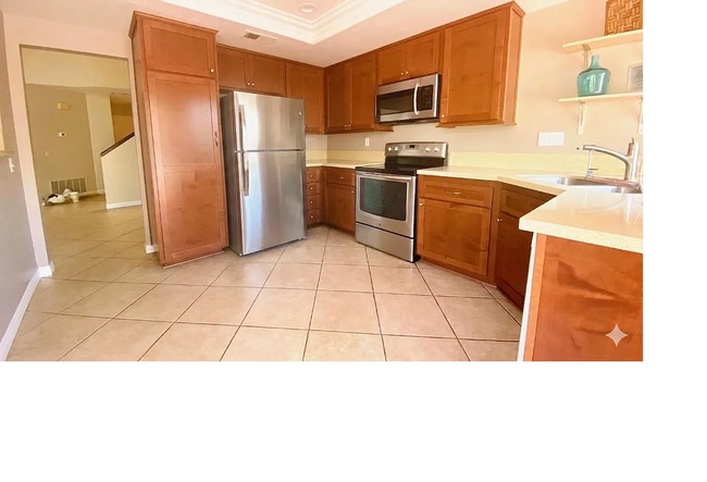 Building Photo - 12560 Rideabout Ct