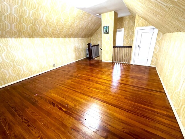 Foto del edificio - 23 Juniper Ave