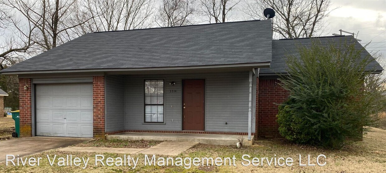 3 br, 1.5 bath House 3314 E 4th St House Rental in Russellville, AR