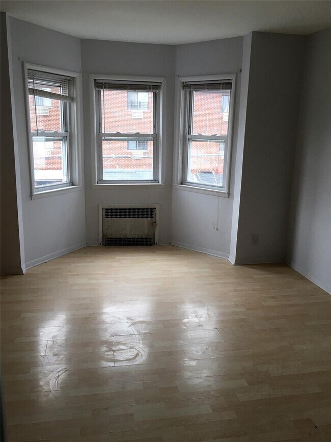Foto del edificio - 101-13 97th St
