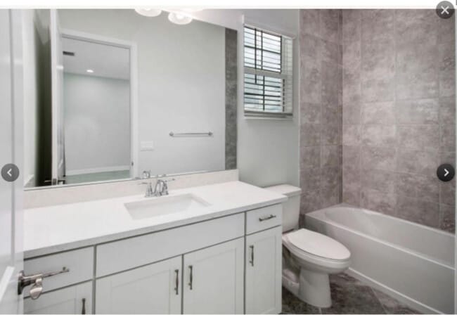 Foto del edificio - 5459 Liberty Ln