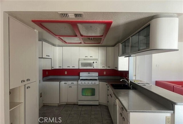 Building Photo - 14627 Greenbriar Dr