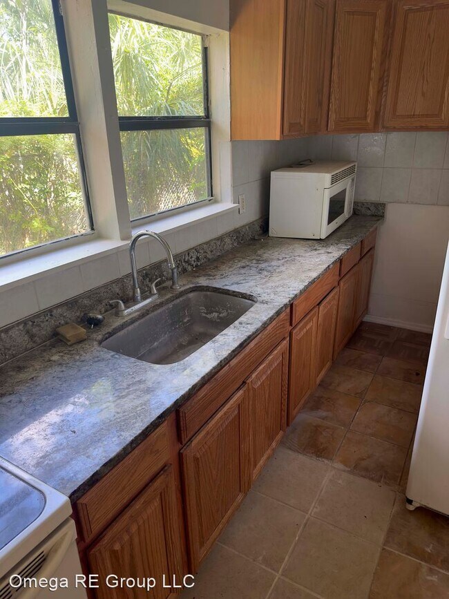 Foto del edificio - 3 br, 1 bath House - 1825 23rd Street