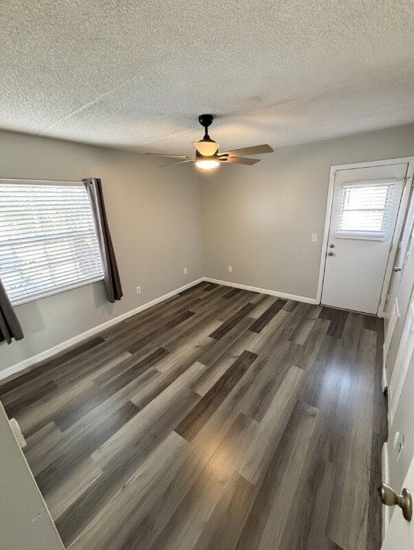 Building Photo - 4932 W Gandy Blvd