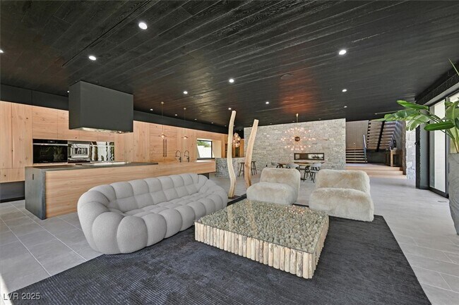 Foto del edificio - 4155 Badura Ave