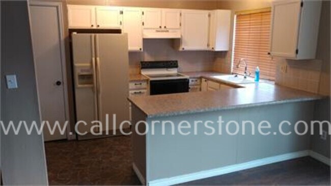 Foto del edificio - 2570 Clarendon Dr