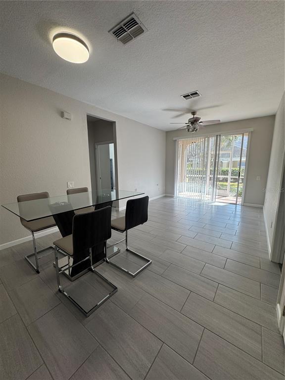 Foto del edificio - 1212 S Hiawassee Rd