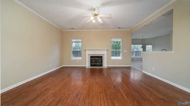 Building Photo - 220 Park Stone Dr