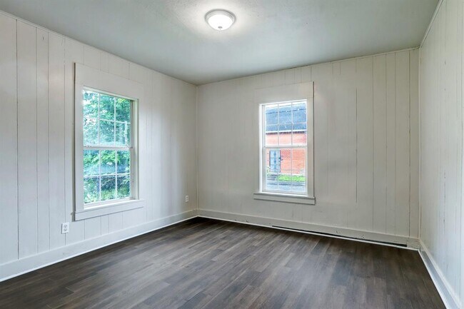 Building Photo - 3110 Canfield St