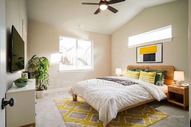 Foto del edificio - 2659 NE Justus Ave