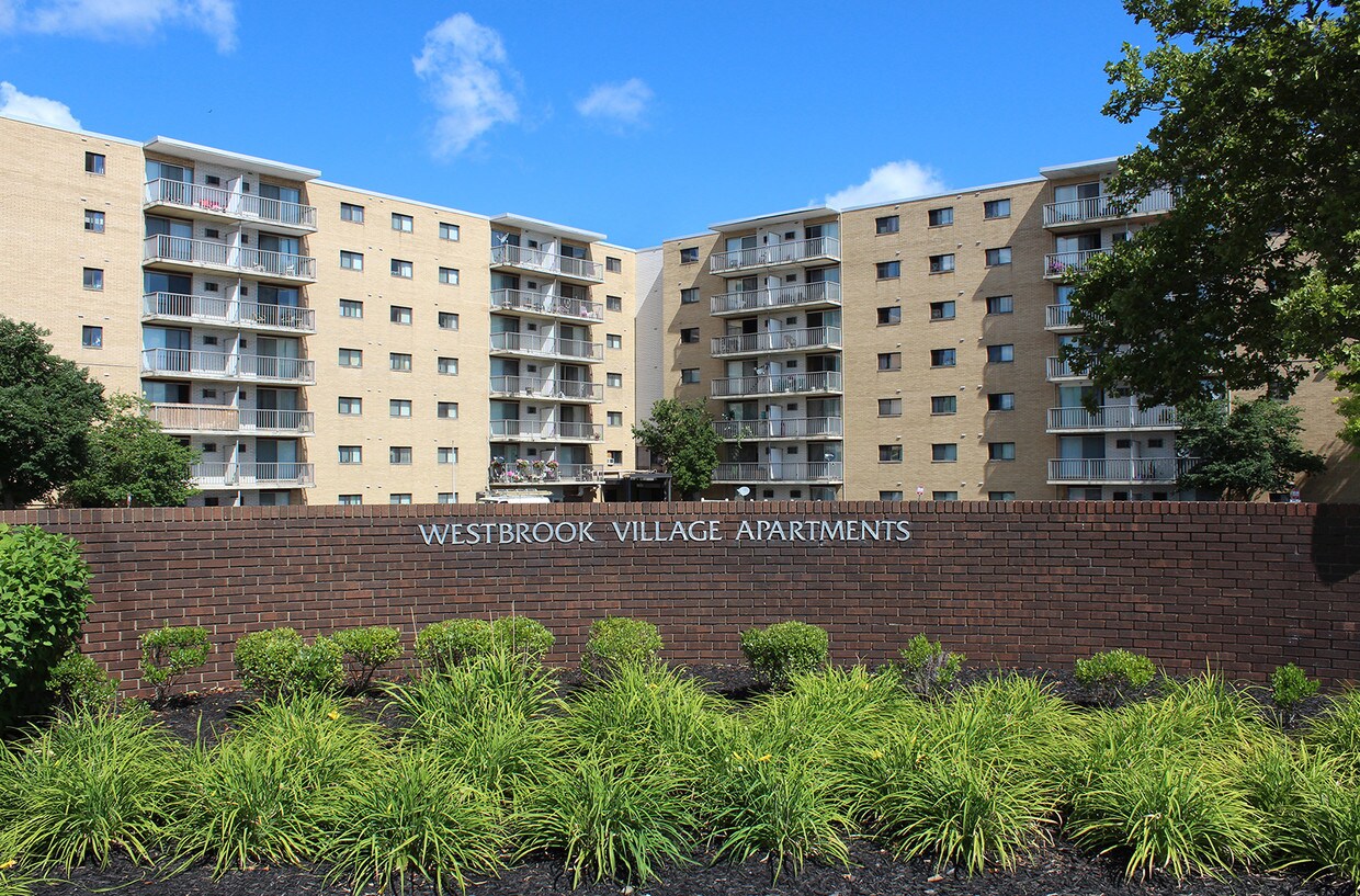 Westbrook Village Apartments Brooklyn, OH