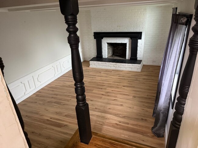 Building Photo - 2157 Singleton St