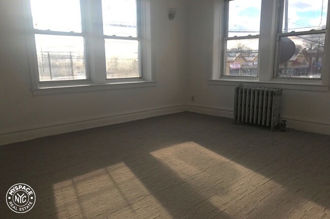 Foto del edificio - 4205 Farragut Rd