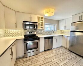 Building Photo - 204 Washington St