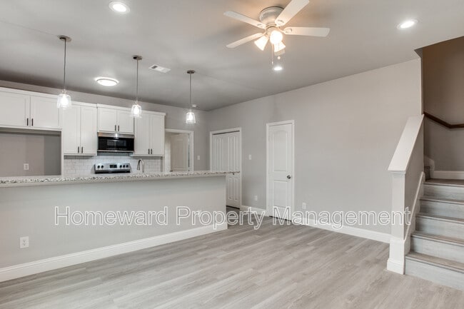 Photo - 1609 Daniel St Apartment