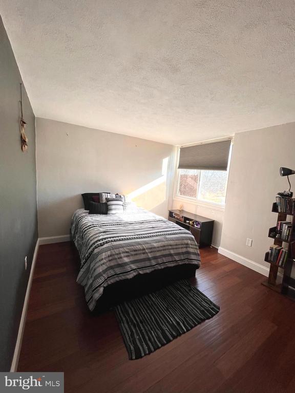 Foto del edificio - 3513 Forest Ln