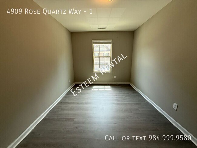 Foto del edificio - 4909 Rose Quartz Way