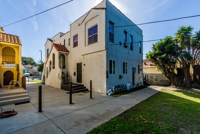 Building Photo - 1259 S Muirfield Rd