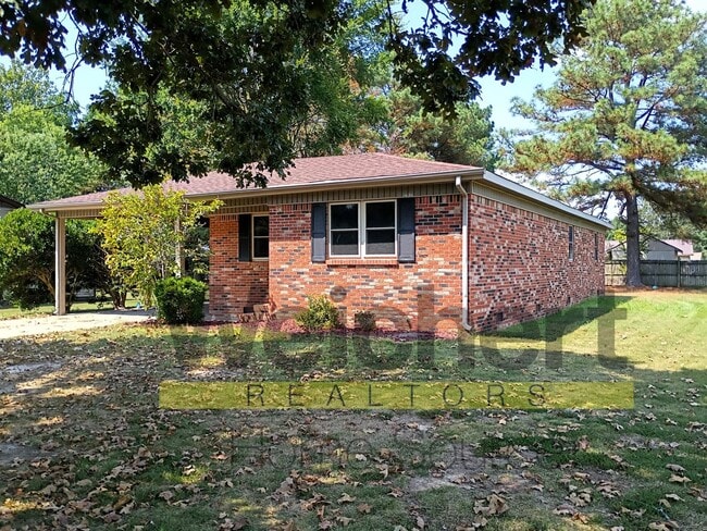 Building Photo - Comfortable 3-Bed, 2-Bath Rental in Quiet ...