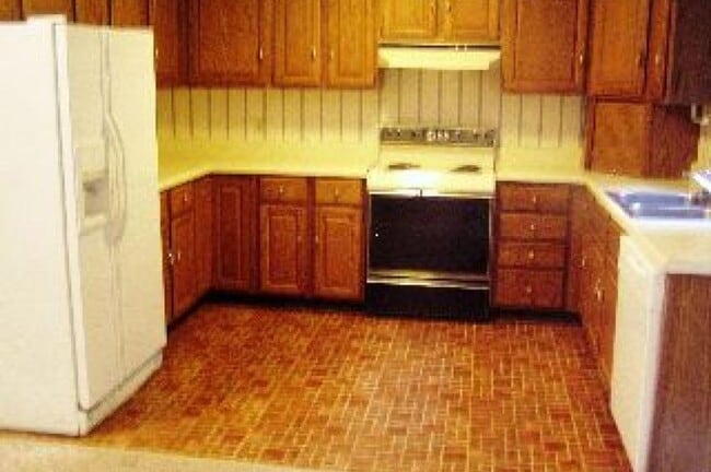 Building Photo - 215 Jefferson Woods Dr