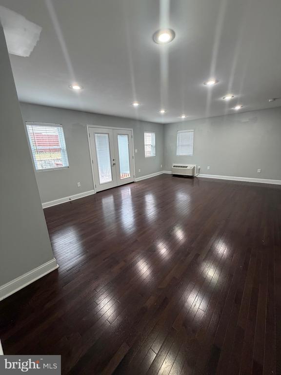 Building Photo - 6609 Patterson St