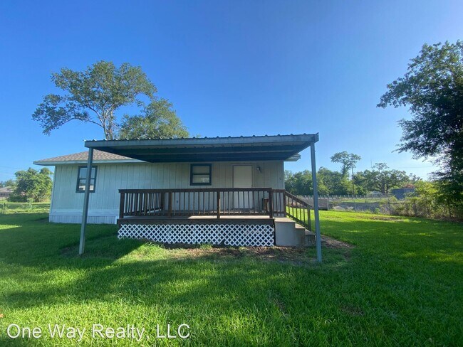 Building Photo - 2 br, 1 bath House - 2638 E Napoleon st