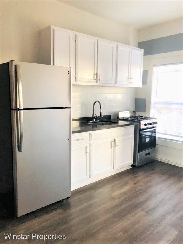 Foto del edificio - 744 Beacon Ave