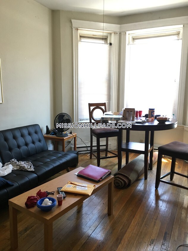 Foto principal - 881 Huntington Ave
