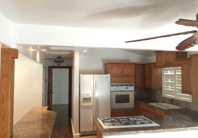 Building Photo - 4624 W 172nd St