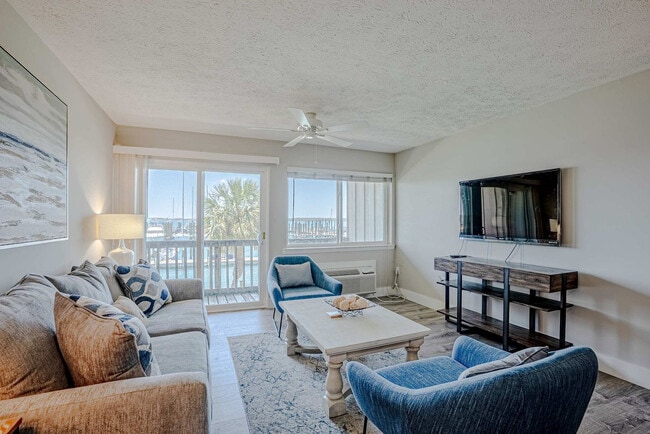 Foto del edificio - 5505 Sun Harbor Rd
