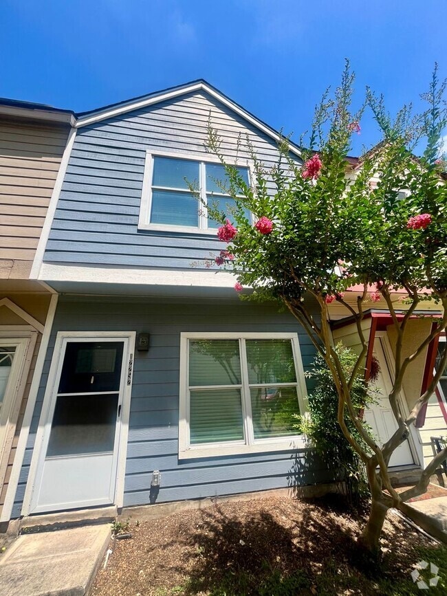 Building Photo - 12252 Lemon Blossom St