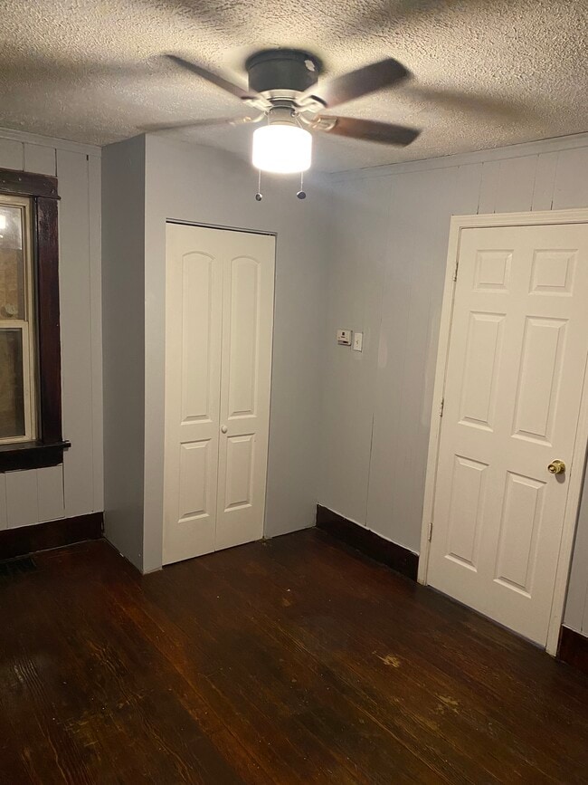 Building Photo - 2029 Agnes St