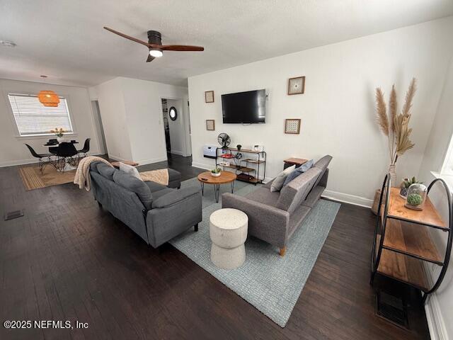 Foto del edificio - 2813 College St