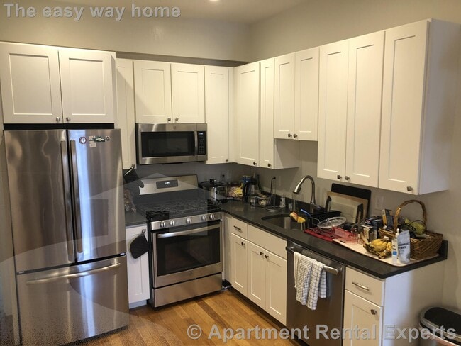 Building Photo - 194 Central St