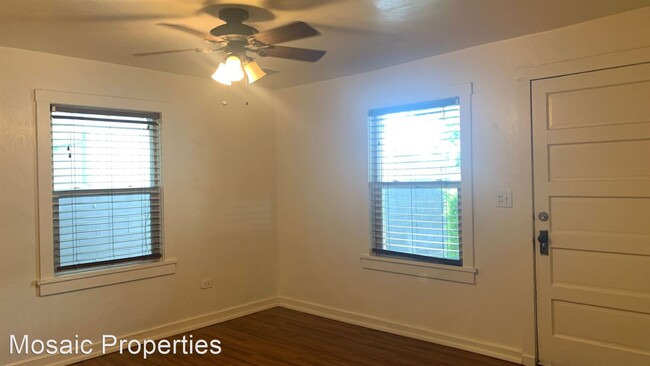 Foto del edificio - 3 br, 2 bath House - 48 W University Dr.