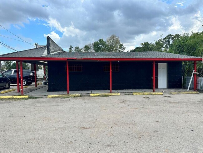 Building Photo - 7413 Jensen Dr
