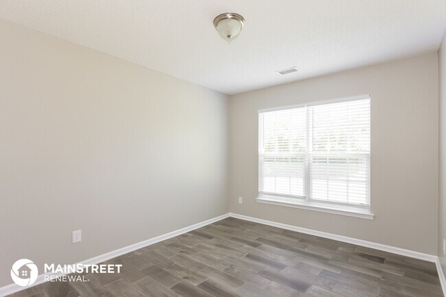 Foto del edificio - 8624 Tweedsmuir Glen Ln