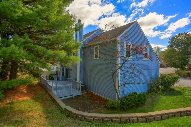 Foto del edificio - 2624 Hunters Point Dr