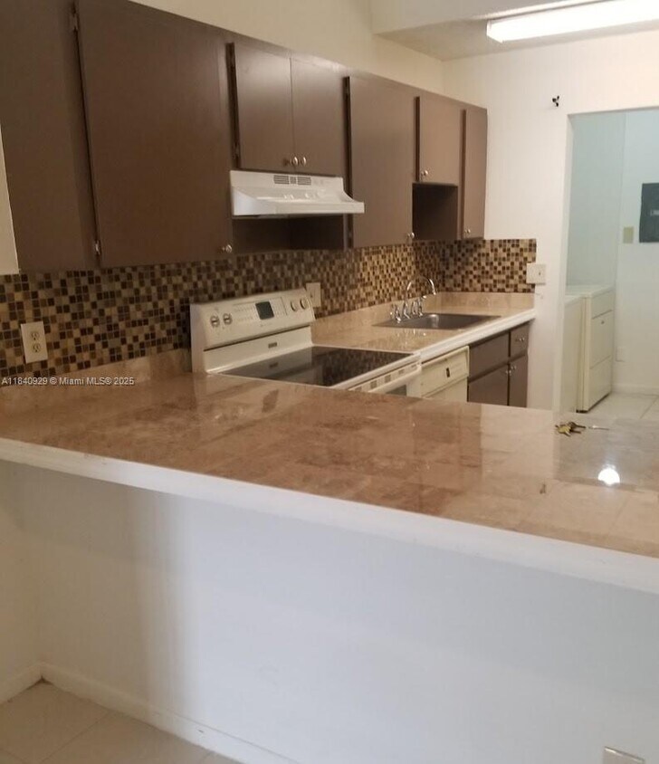 Foto principal - 3816 SW 69th Way