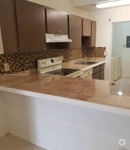 Building Photo - 3816 SW 69th Way