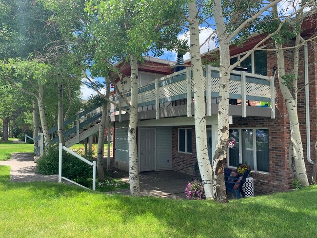 Foto del edificio - 1604 Sand Ct