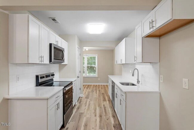 Building Photo - Build Equity While Leasing - Lease and Own...