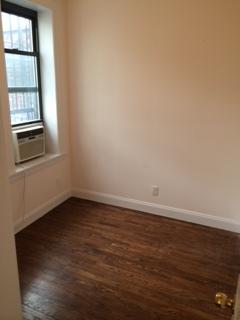 Foto del edificio - 277 W 11th St
