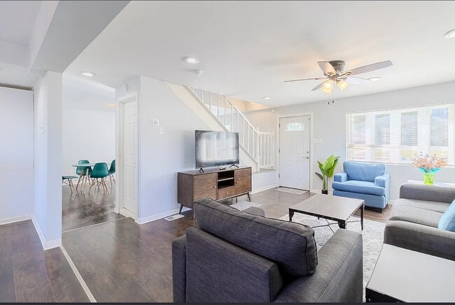 Building Photo - 7583 Tyler Rd