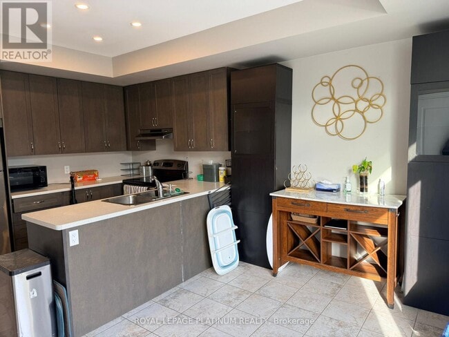 Photo du bâtiment - 4167 Palermo Common