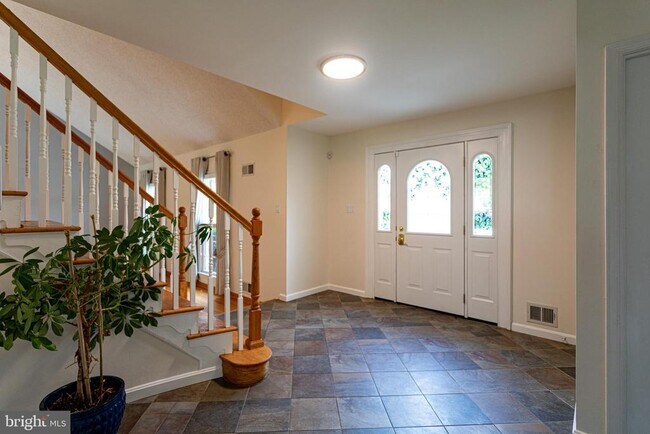 Foto del edificio - 14912 Emory Ln